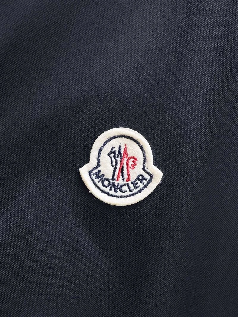 Seasonal Moncler Outwear 141963