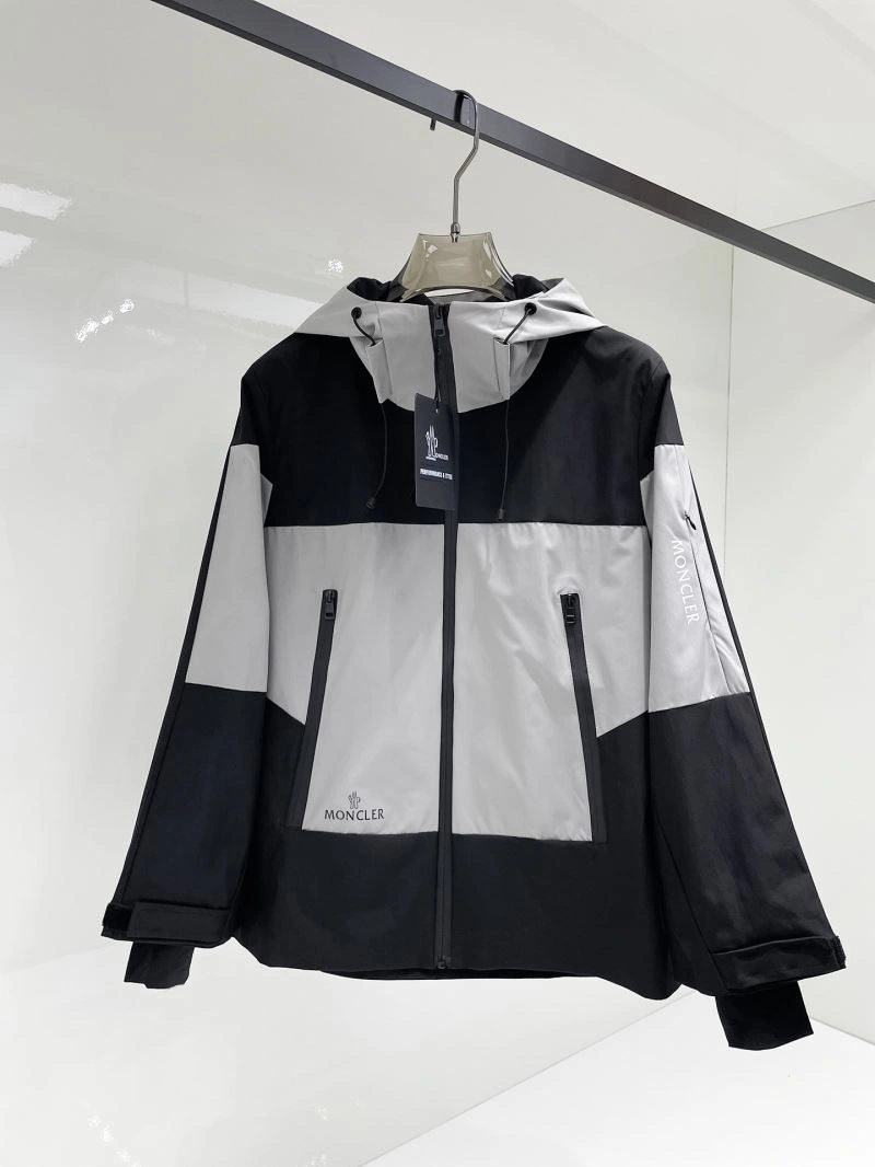 Moncler Outwear SunProtective 141950