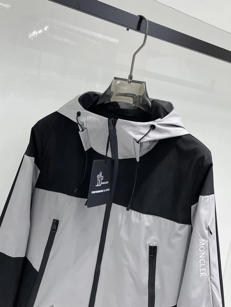 Moncler Outwear SunProtective 141950