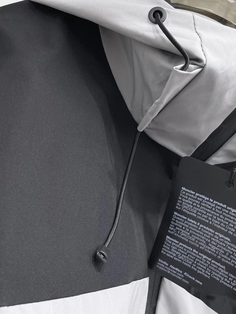 Moncler Outwear SunProtective 141950