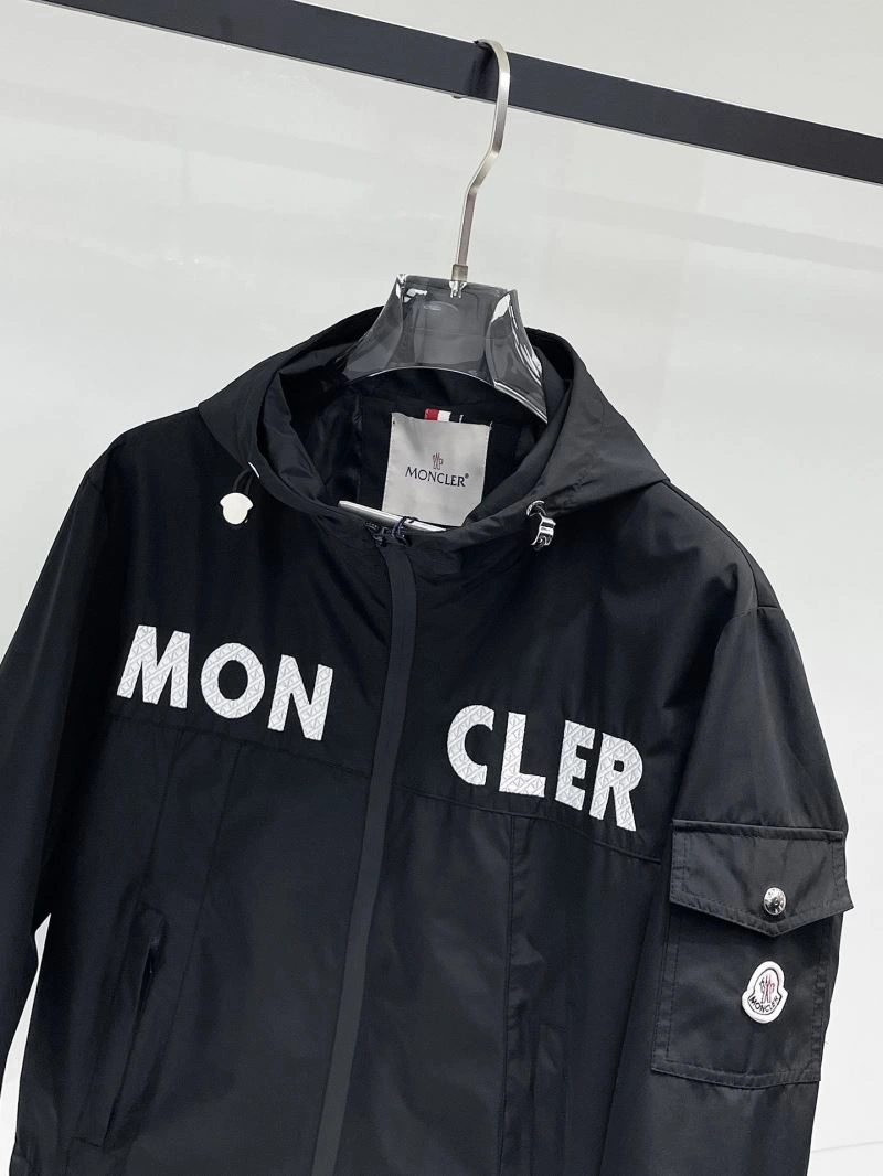 Moncler Outwear QuickDry 141970