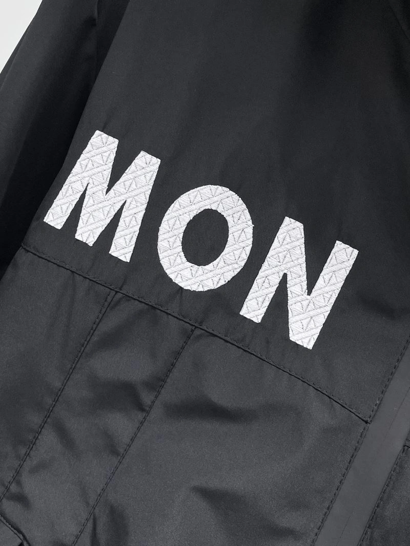 Moncler Outwear QuickDry 141970