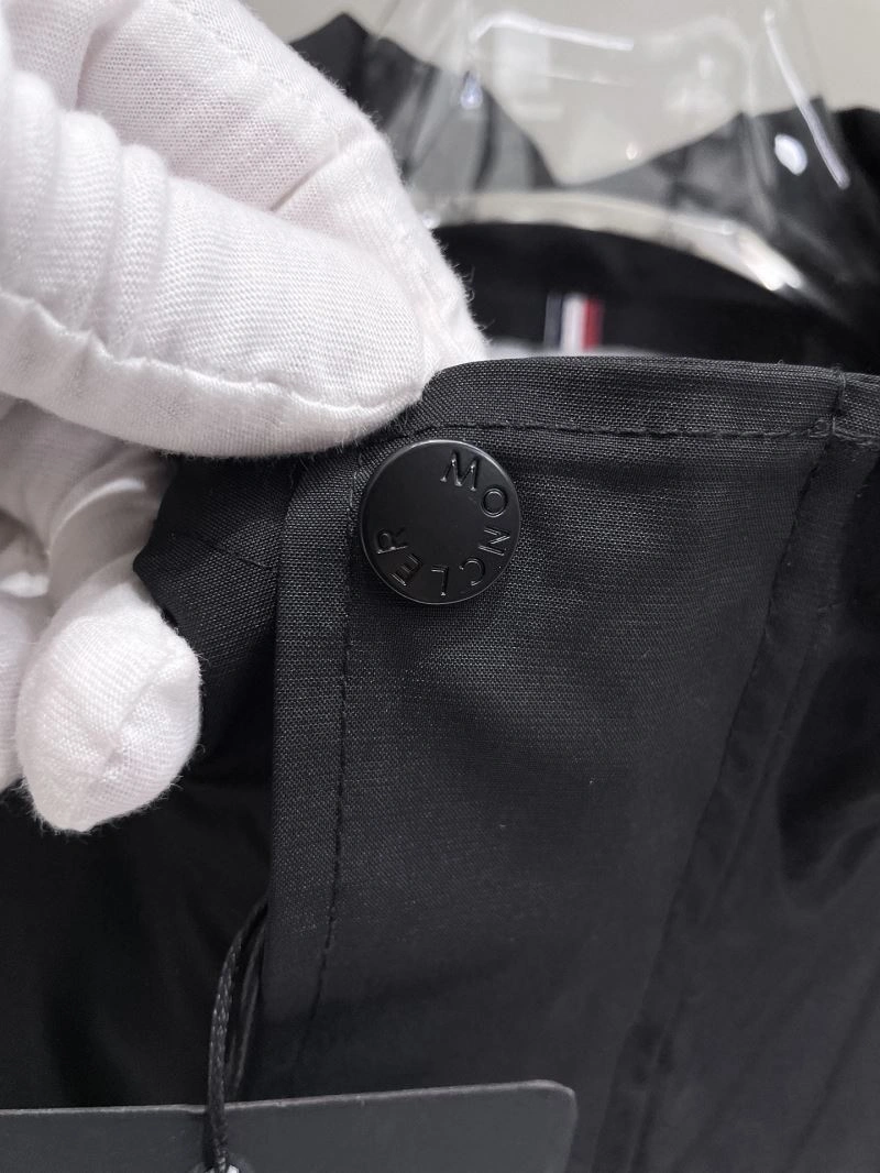 TravelReady Moncler Outwear 141957