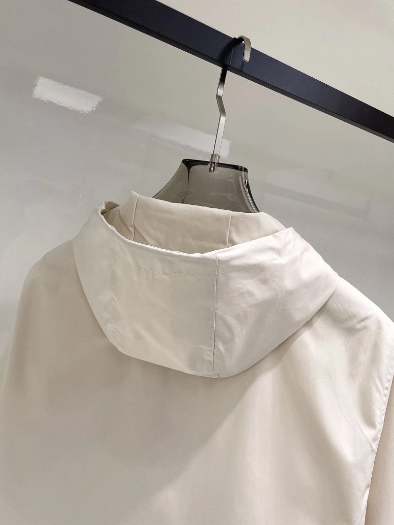 Compact Moncler Outwear 141944