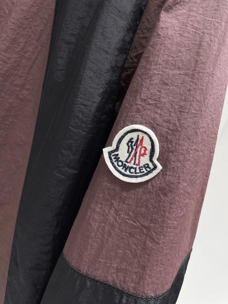 Comfortable Moncler Outwear 141943