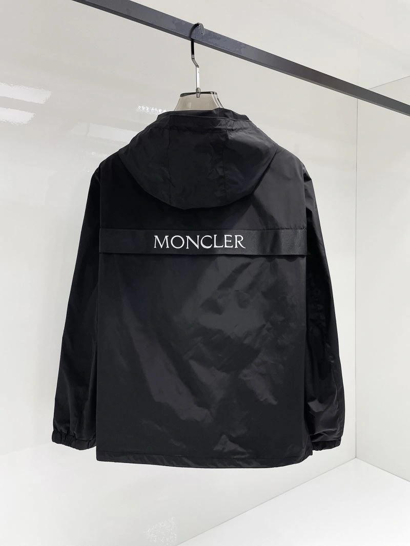 Moncler Outwear Timeless 141945