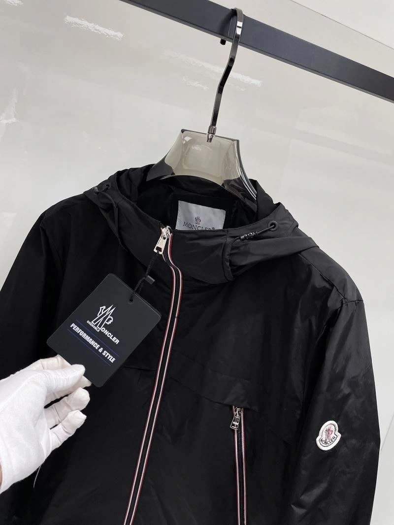 Moncler Outwear Timeless 141945