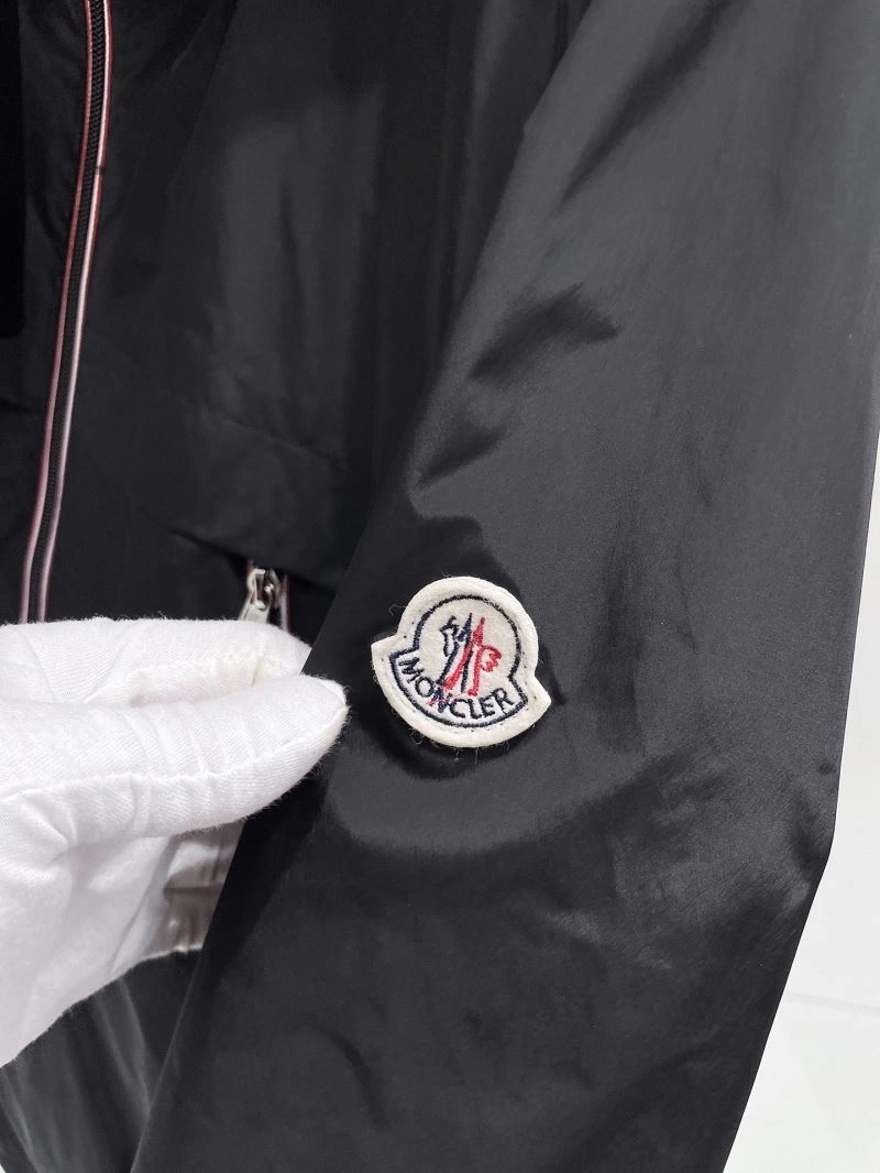 Moncler Outwear Timeless 141945