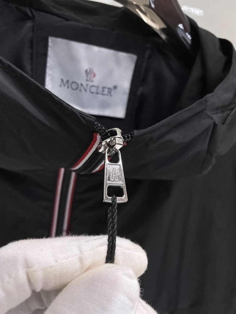 Moncler Outwear Timeless 141945
