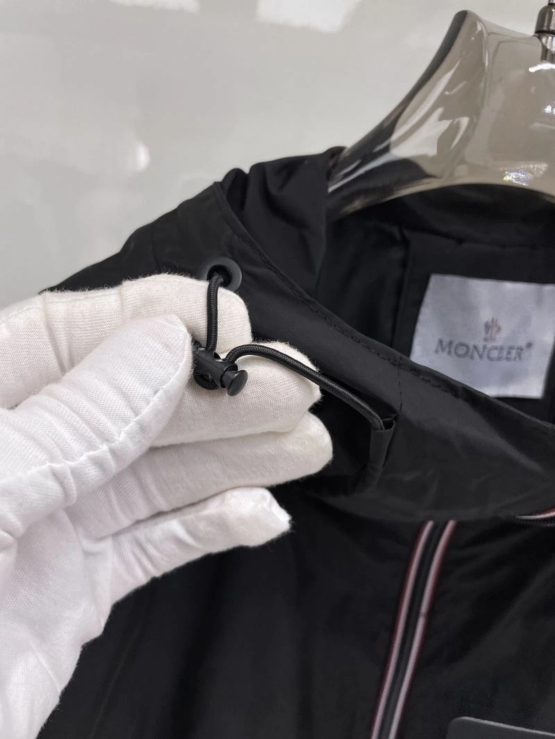 Moncler Outwear Timeless 141945