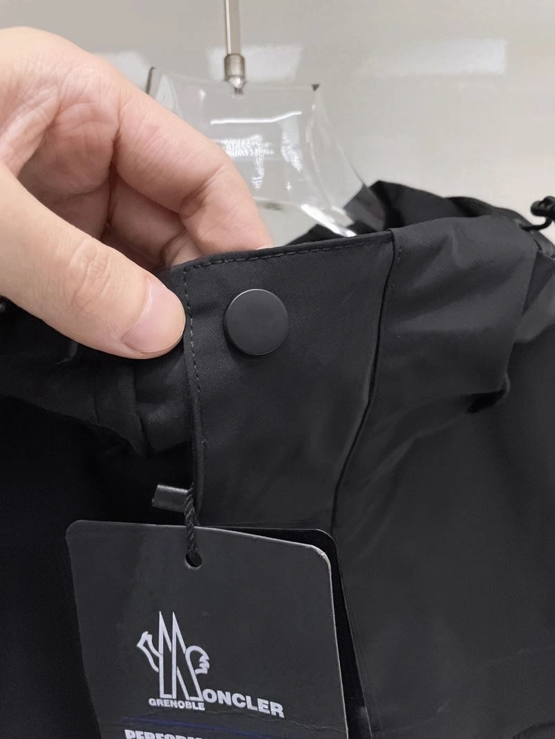 WeatherProof Moncler Outwear 141942
