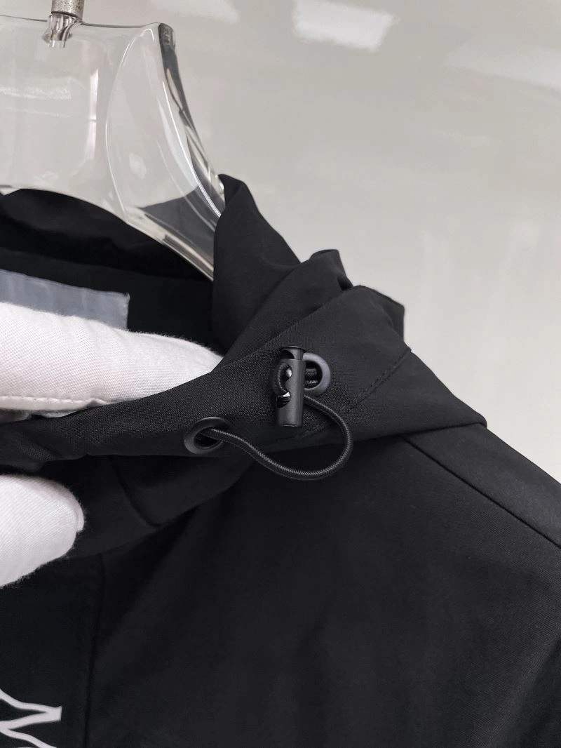 GoAnywhere Moncler Outwear 141958