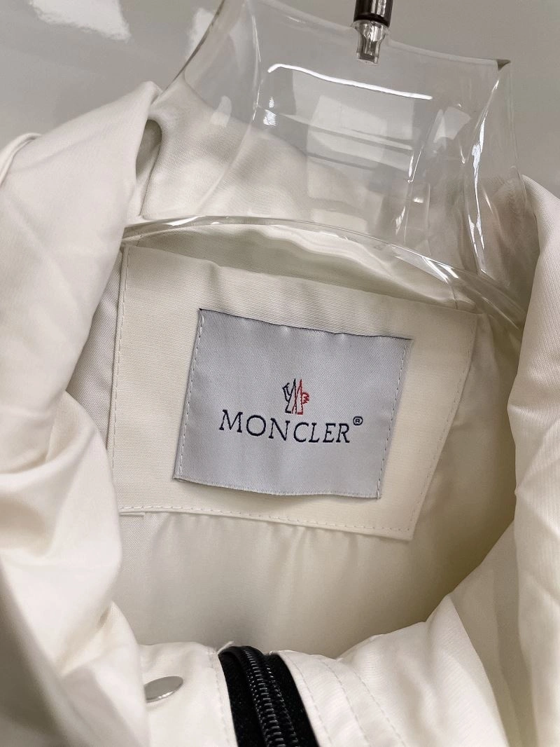 Moncler Outwear RelaxedFit 141949
