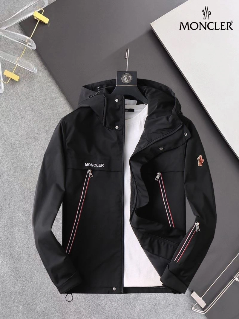 Moncler Outwear Soft 141935