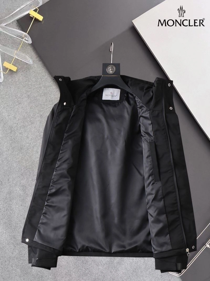 Moncler Outwear Soft 141935