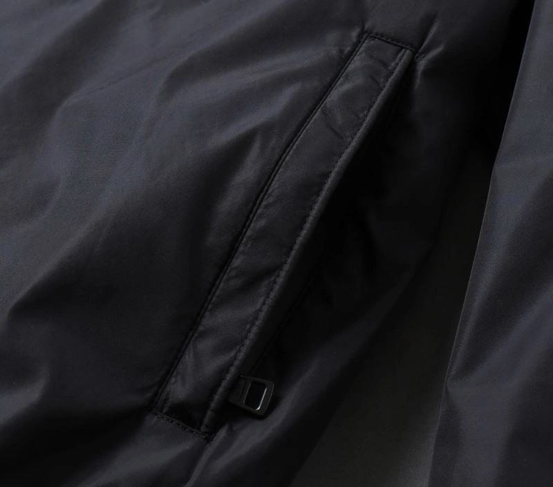 Cozy Moncler Outwear 141937