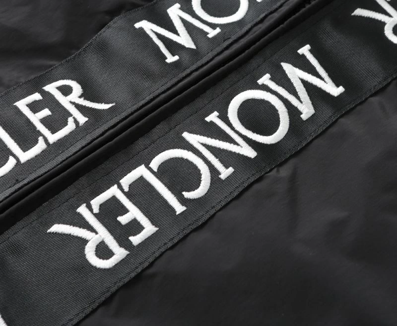 Moncler Outwear Packable 141934