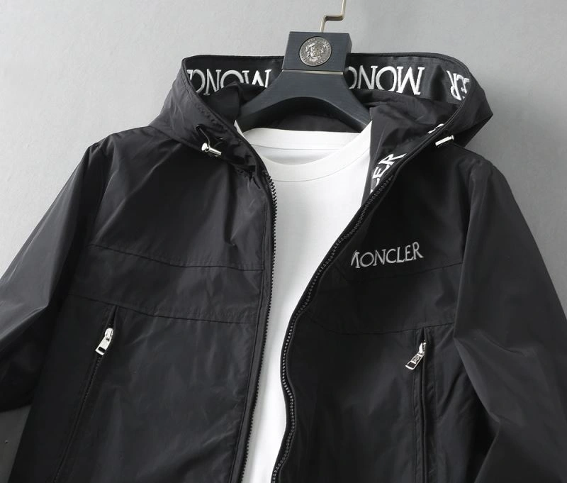 Moncler Outwear Packable 141934