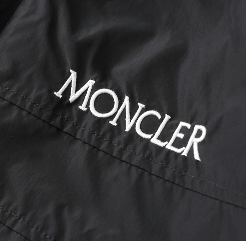 Moncler Outwear Packable 141934