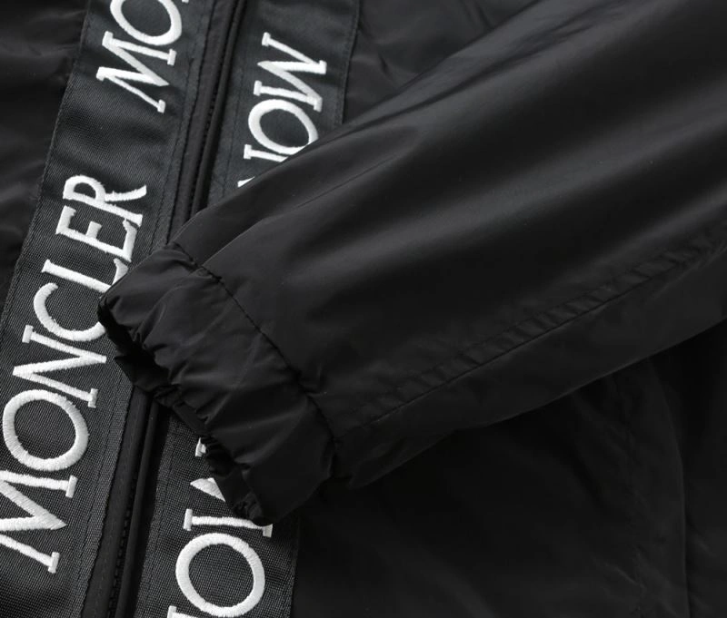Moncler Outwear Packable 141934