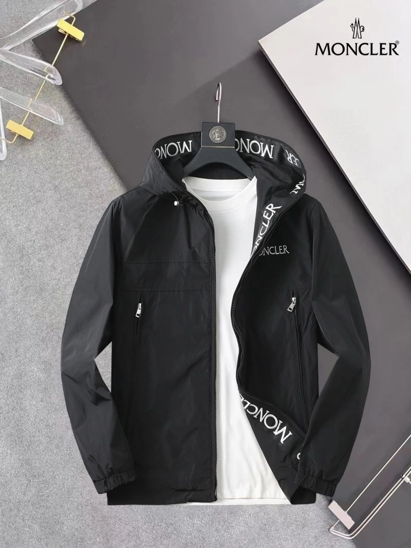 Moncler Outwear Packable 141934