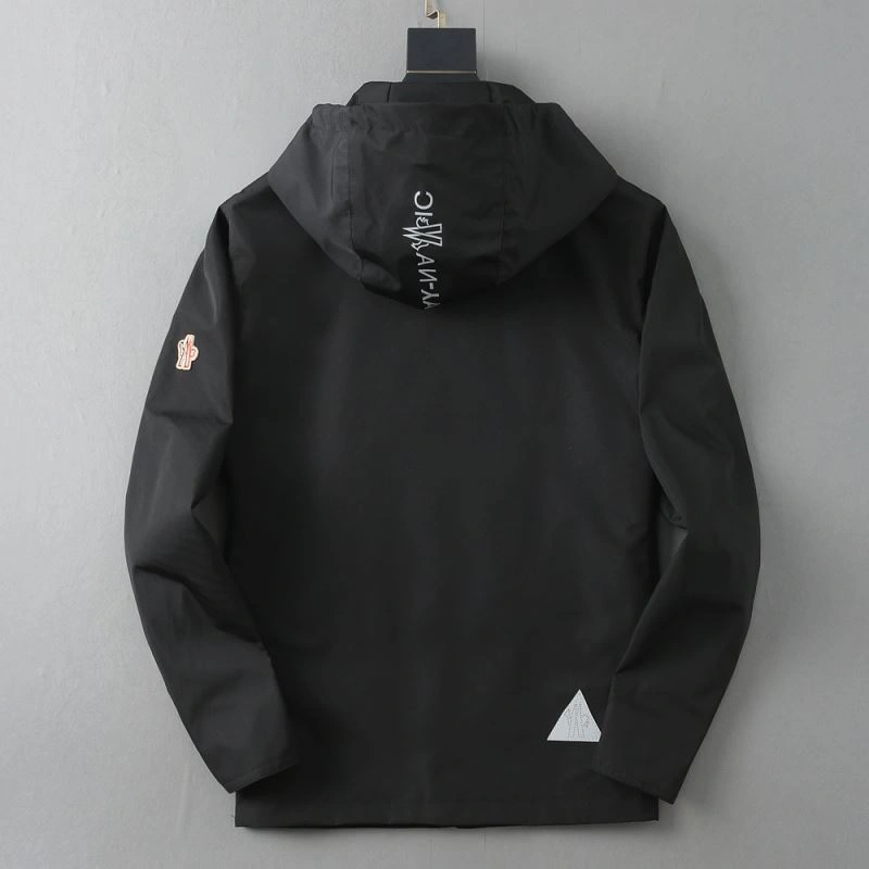 Moncler Outwear ComfortFit 141933