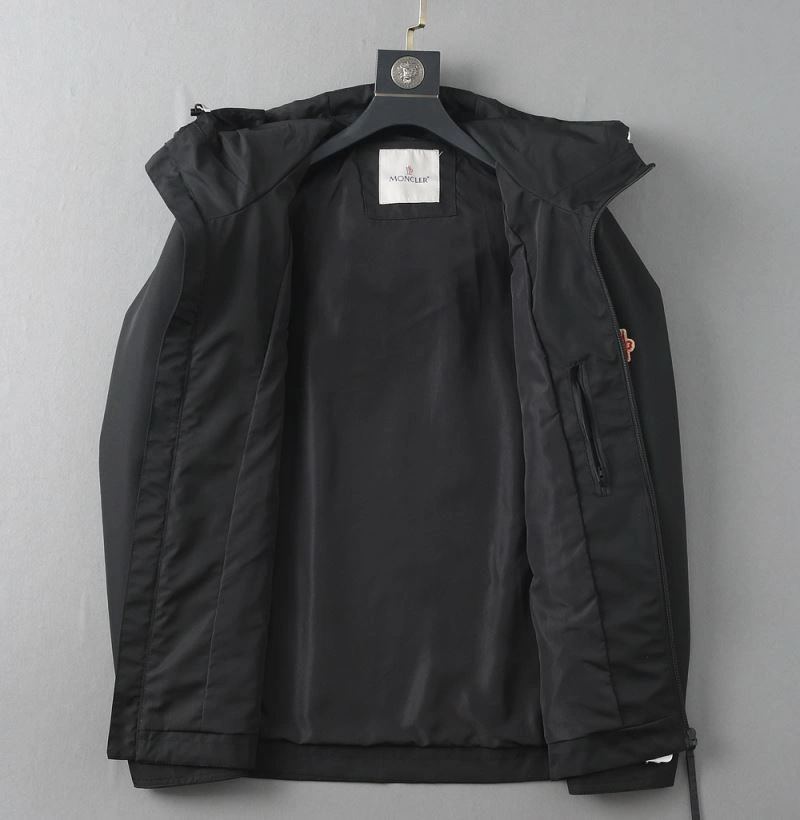 Moncler Outwear ComfortFit 141933
