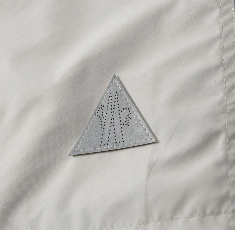 Classic Moncler Outwear 141931