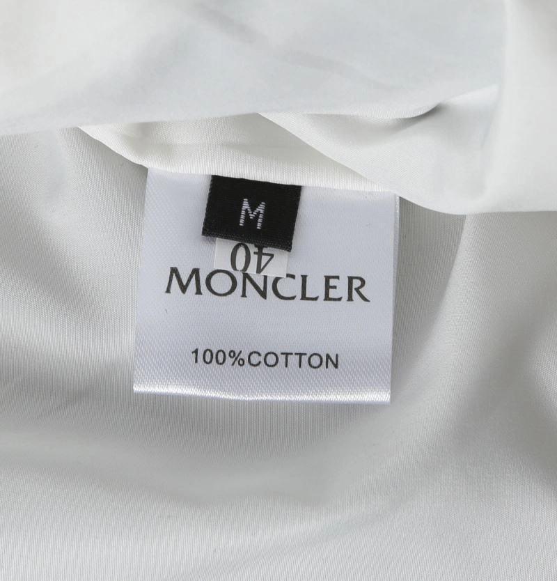 Classic Moncler Outwear 141931