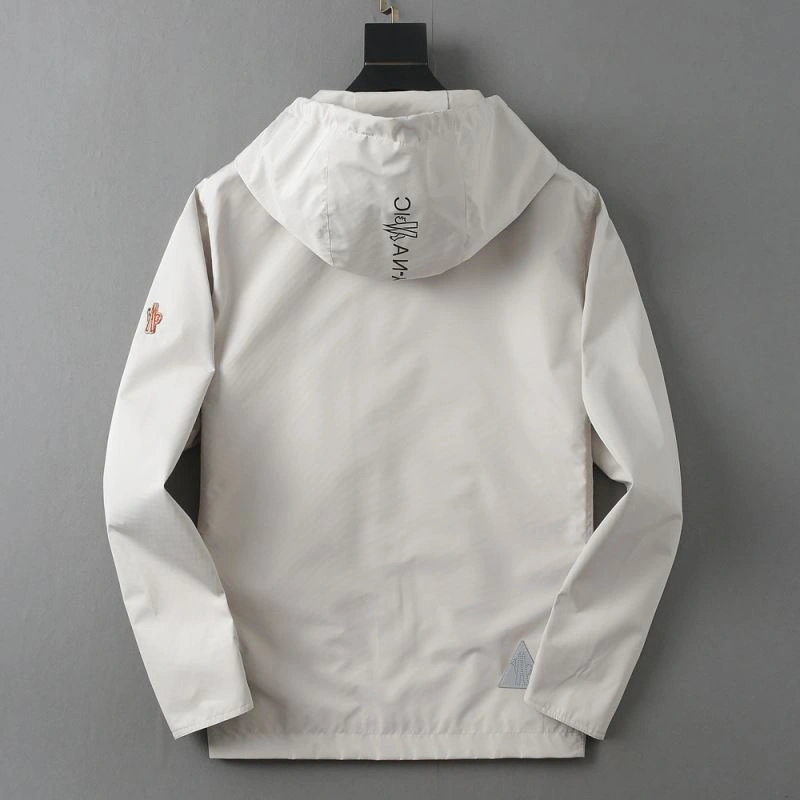 Classic Moncler Outwear 141931