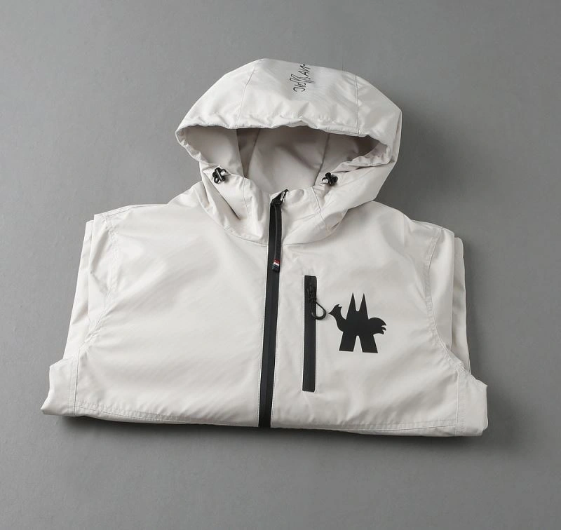 Classic Moncler Outwear 141931
