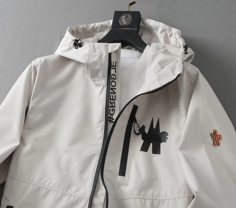 Classic Moncler Outwear 141931
