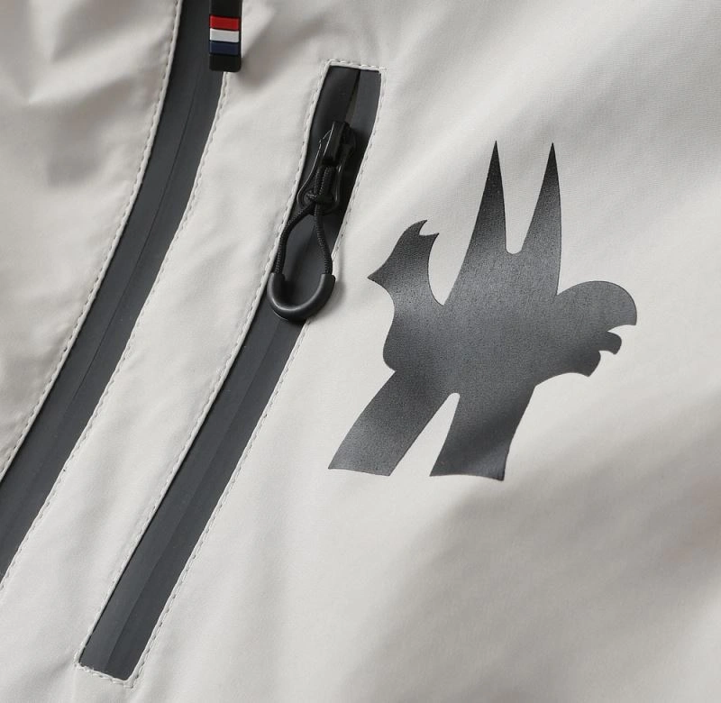 Classic Moncler Outwear 141931