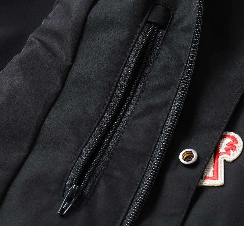 Supportive Moncler Outwear 141923