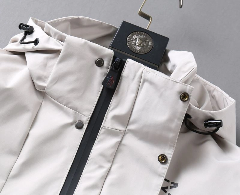 Fashionable Moncler Outwear 141929
