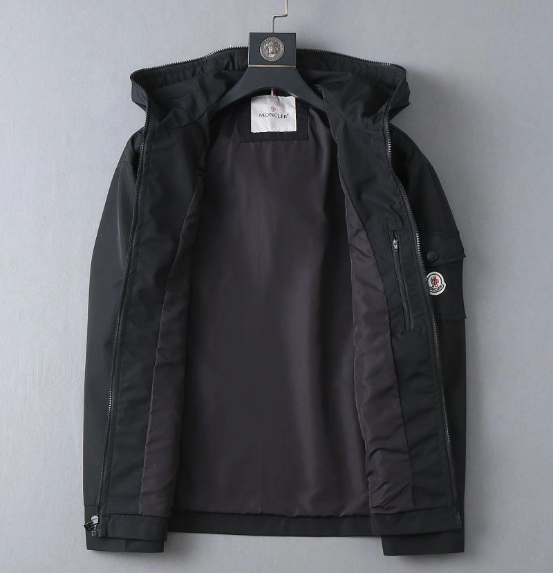 Functional Moncler Outwear 141922