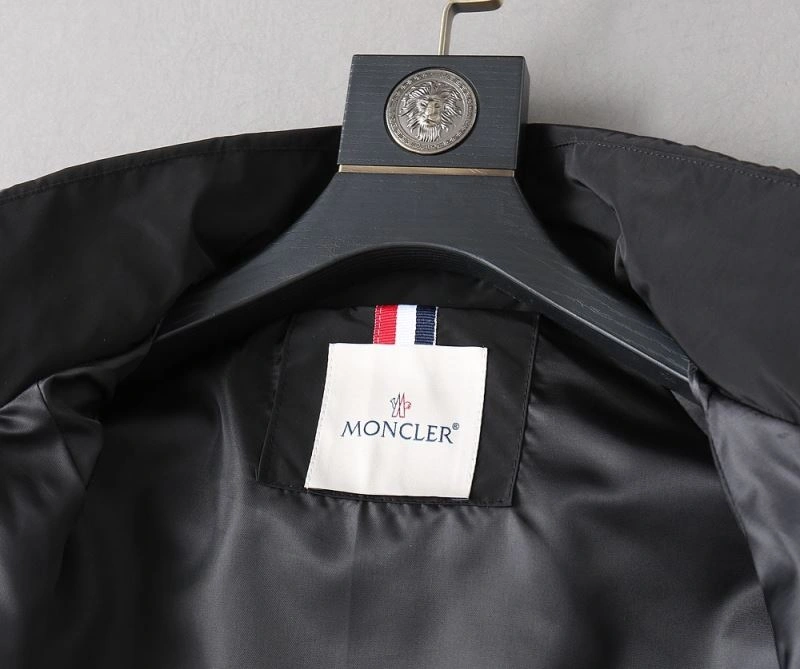 Thermal Moncler Outwear 141914