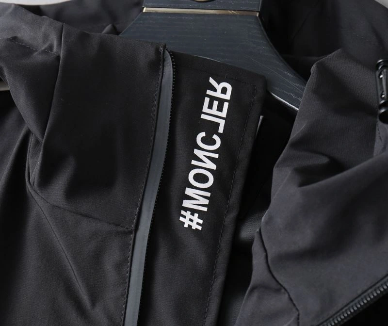 Moncler Outwear NewStyle 141930