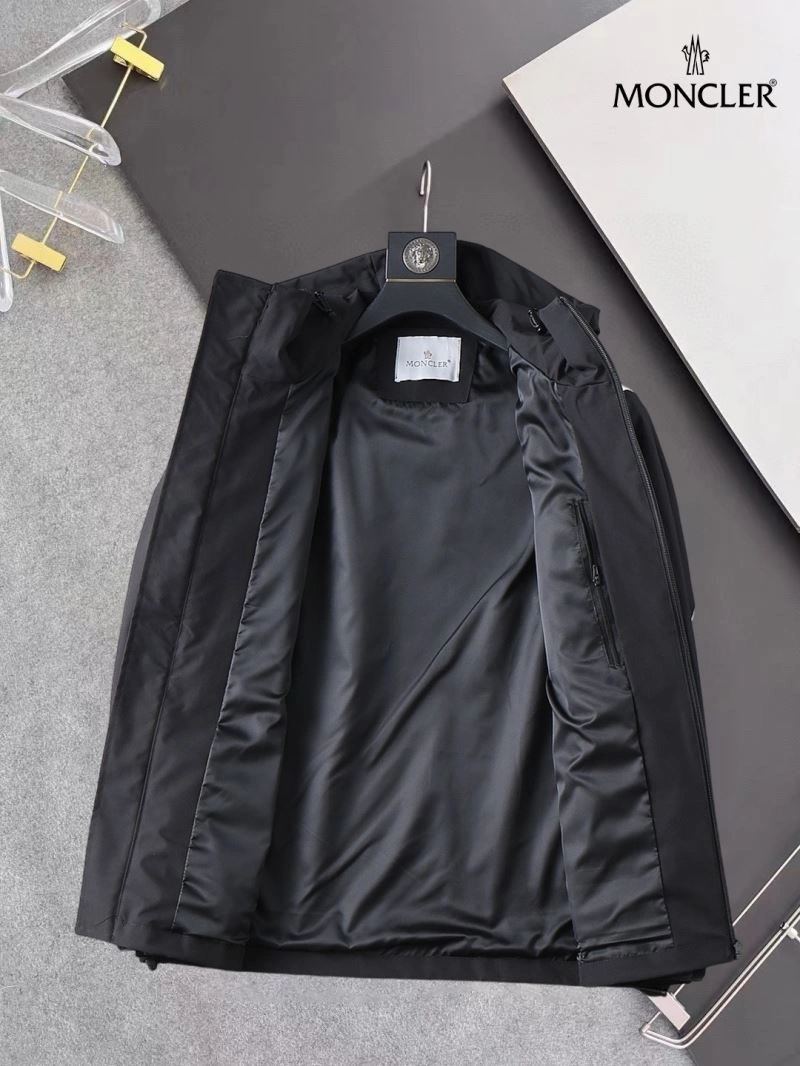 Moncler Outwear NewStyle 141930