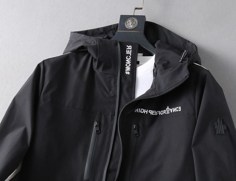 Moncler Outwear NewStyle 141930