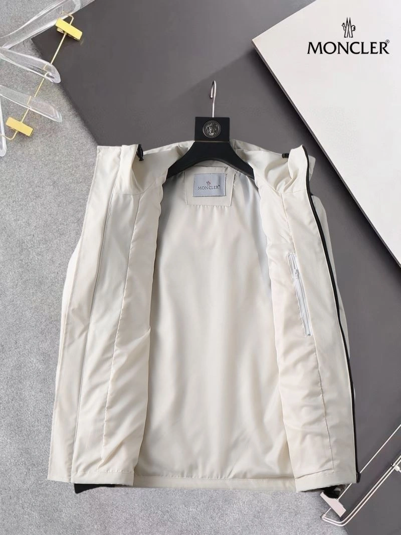 Moncler Outwear SmartChoice 141928