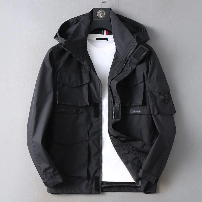 Sleek Moncler Outwear 141916