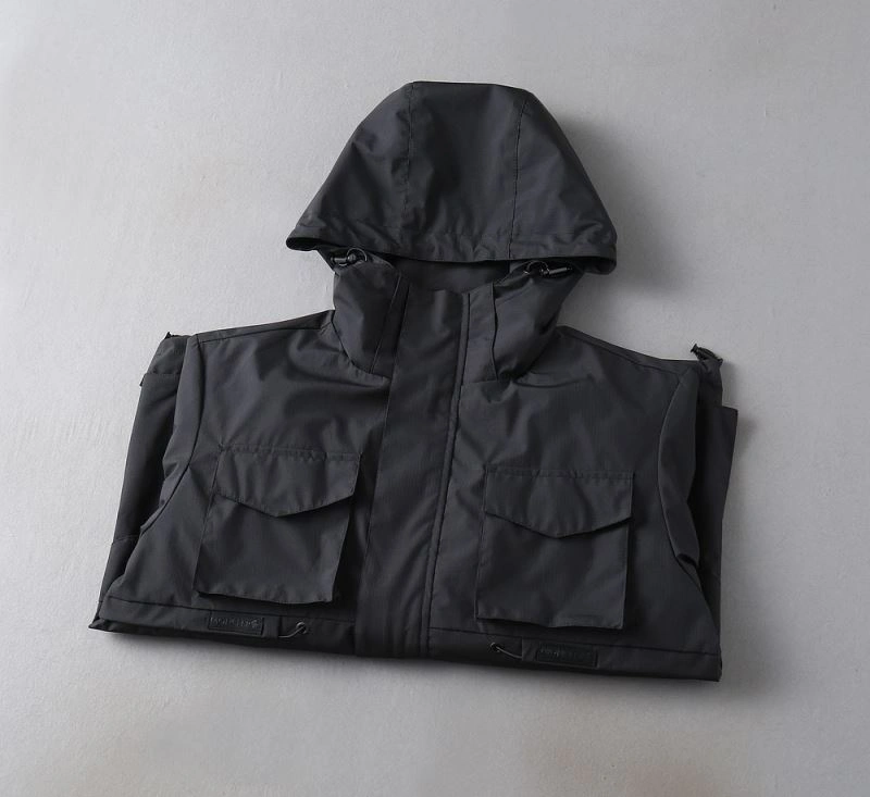 Sleek Moncler Outwear 141916