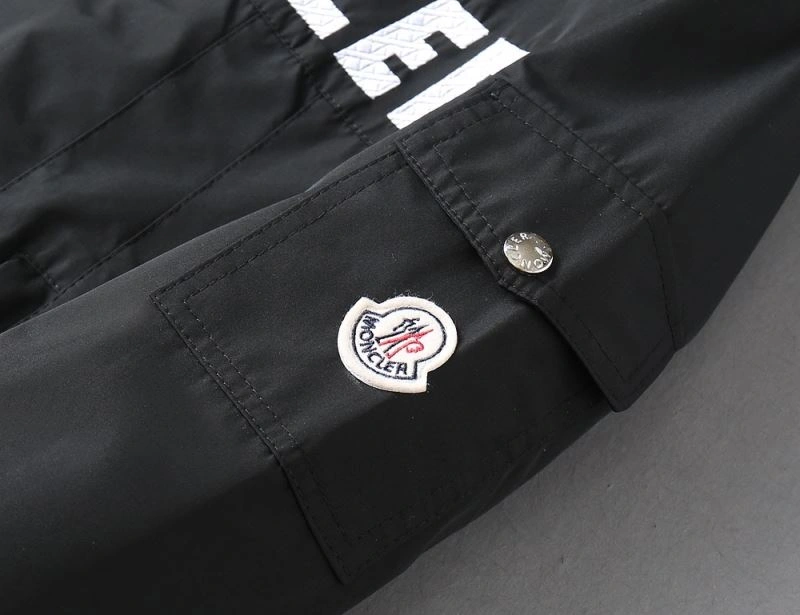 Moncler Outwear WrinkleFree 141911