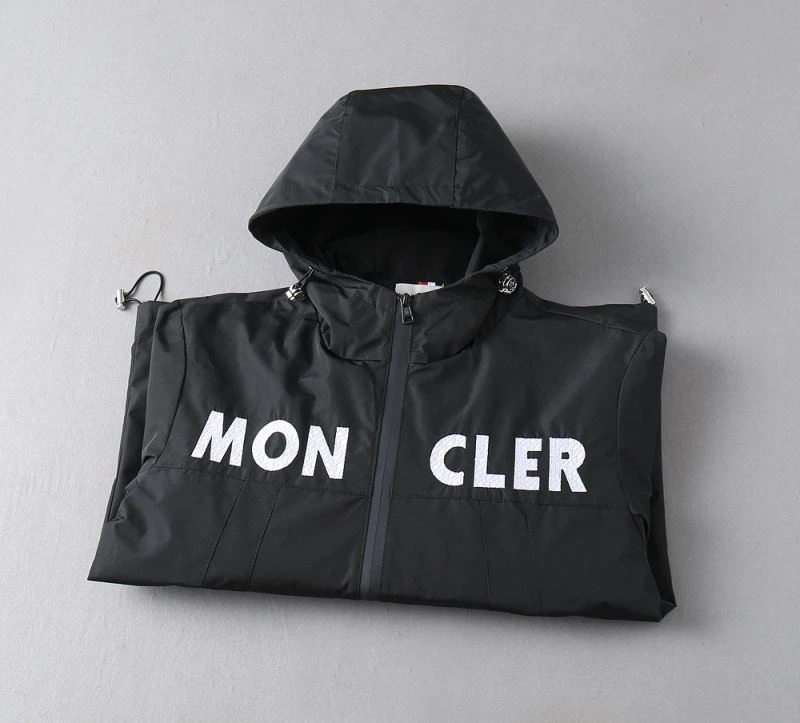 Moncler Outwear WrinkleFree 141911