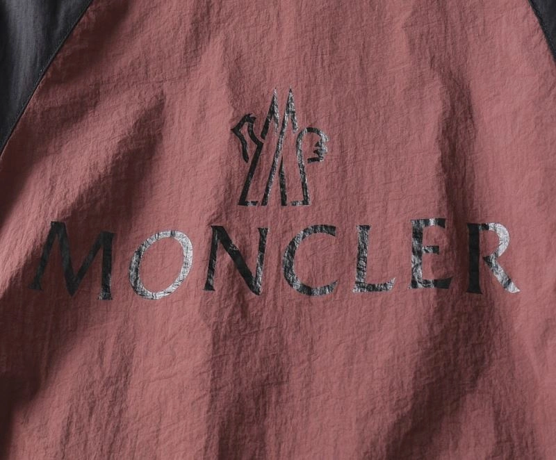 Moncler Outwear Refined 141910