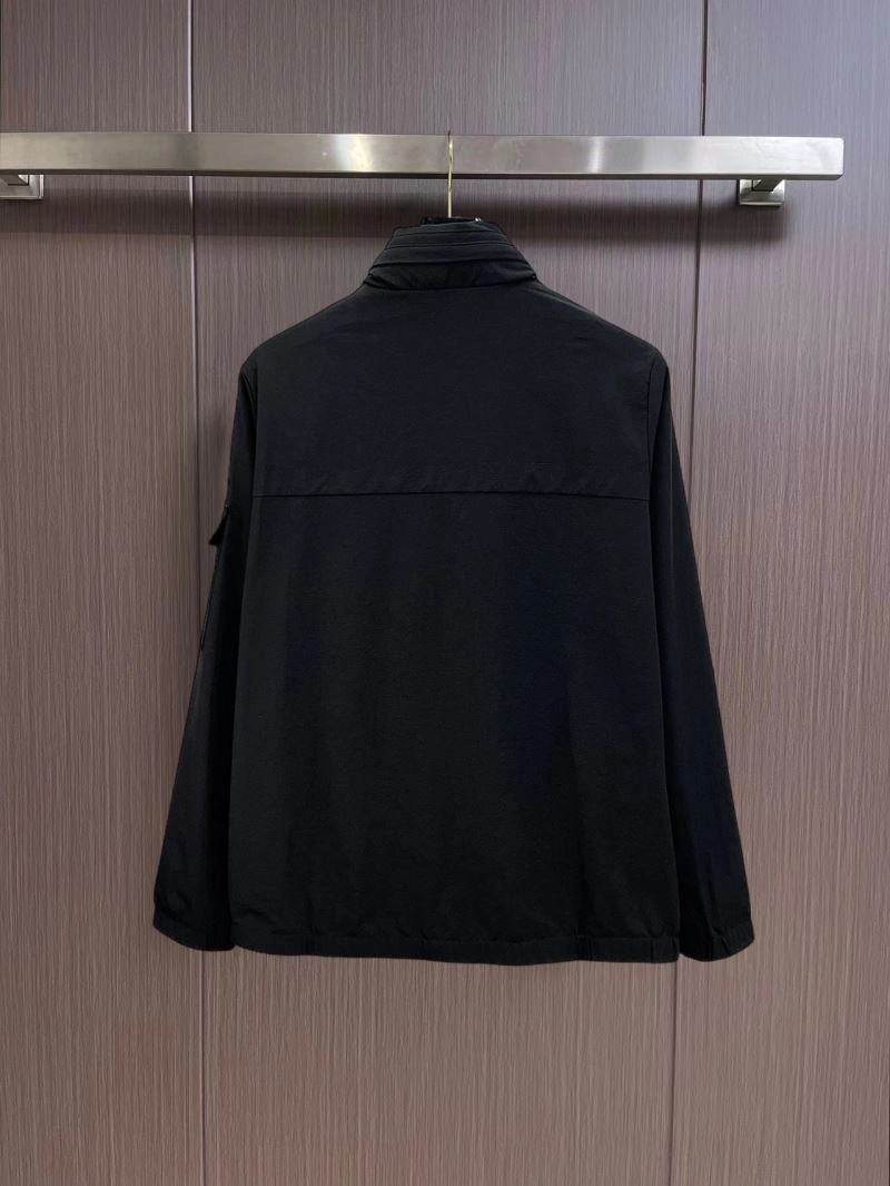 Compact Moncler Outwear 141925