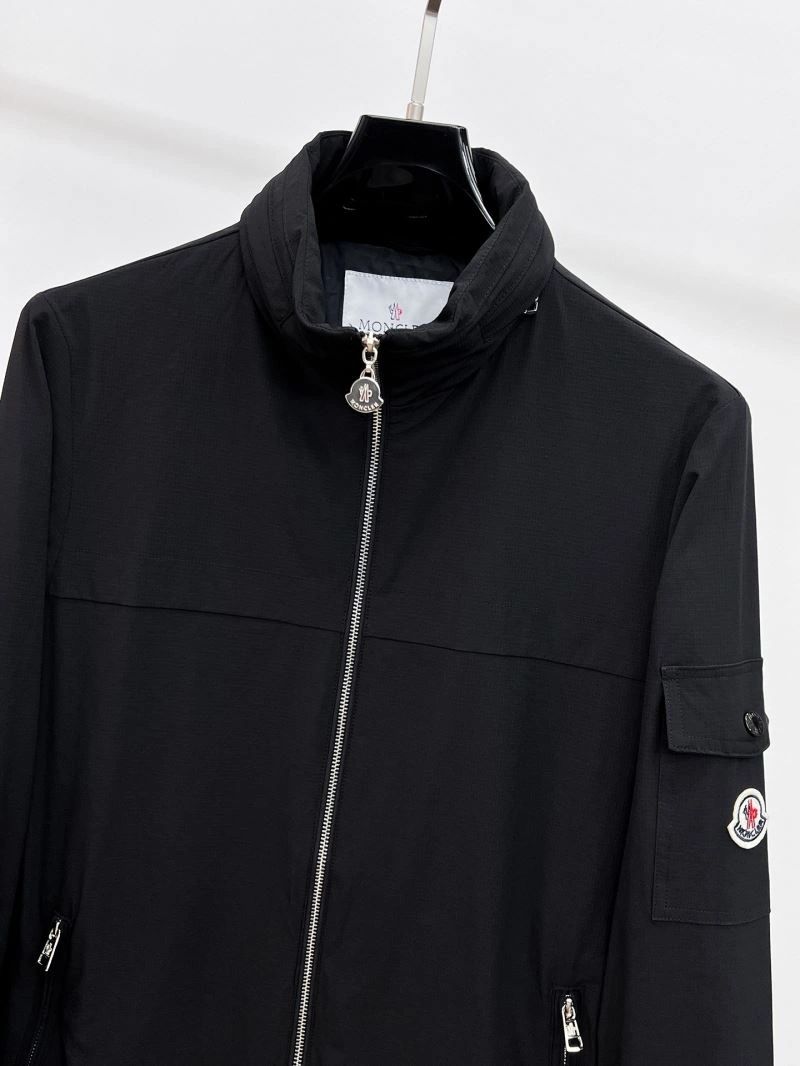 Compact Moncler Outwear 141925
