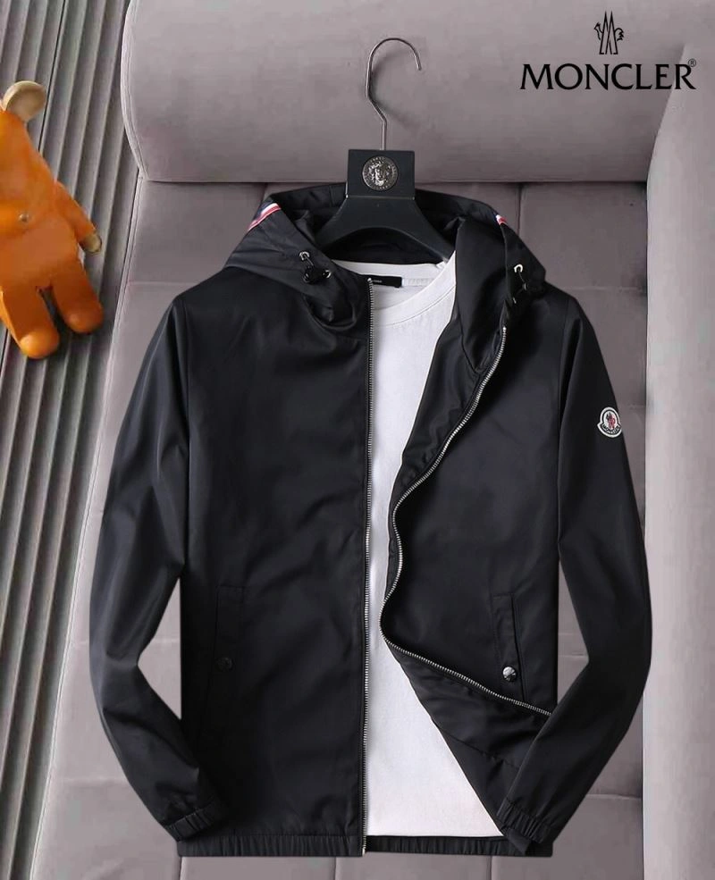 Moncler Outwear Bright 141907