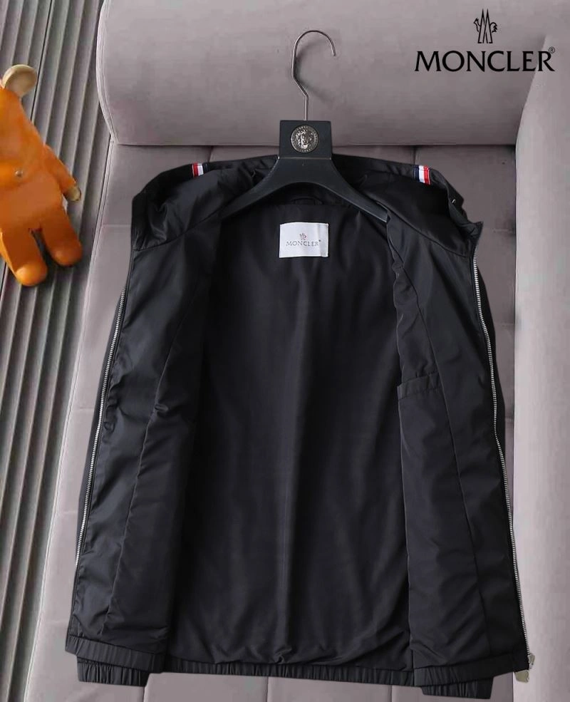 Moncler Outwear Bright 141907